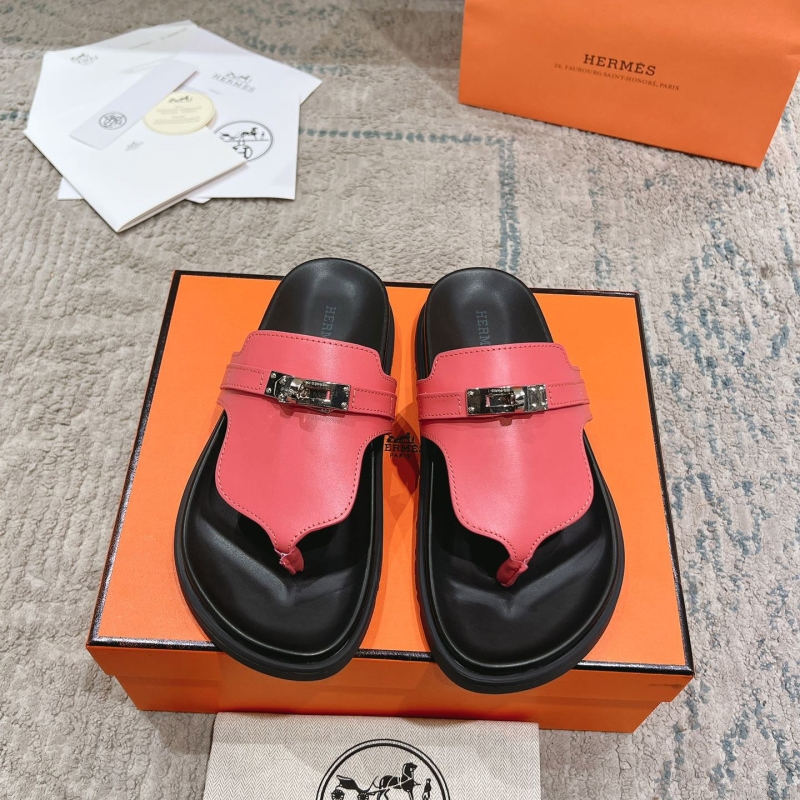 H**mes slippers